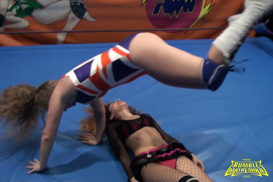 ladies wrestling