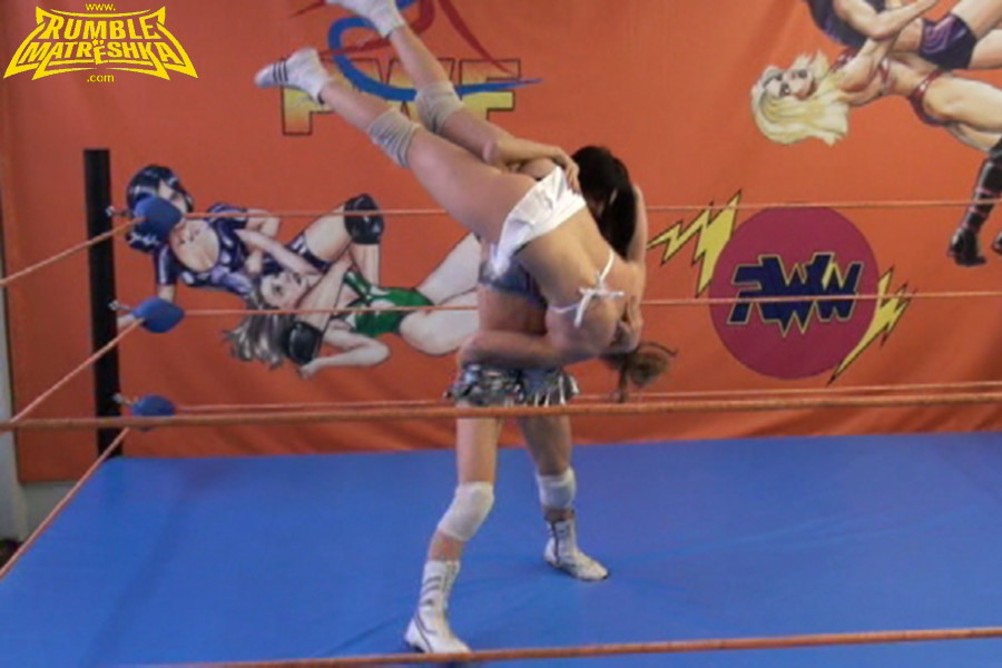 Female pro-wrestling